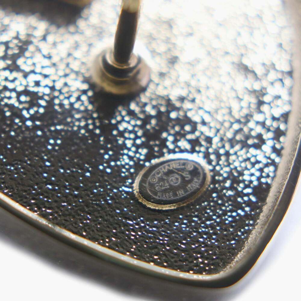 CHANEL Black Logo Brooch - Picture 7 of 7